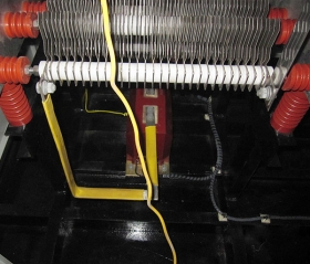 柴油發(fā)電機(jī)組單機(jī)與并機(jī)運(yùn)行怎么配置接地電阻柜？